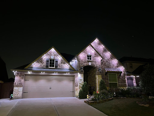 How Permanent LED Holiday Lighting Compares to Traditional