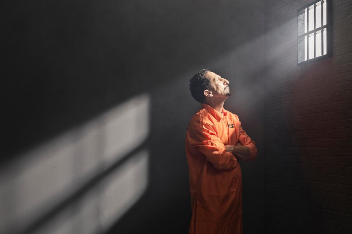 Bail Bondsman in Fontana – Trusted 24/7 Bail Services by Avolevan Bail Bonds – Avolevan Bail Bonds Pomona